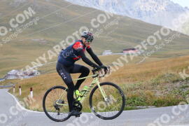 Photo #2677372 | 17-08-2022 09:29 | Passo Dello Stelvio - Peak BICYCLES
