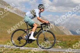 Photo #4034699 | 23-08-2023 11:37 | Passo Dello Stelvio - Peak BICYCLES
