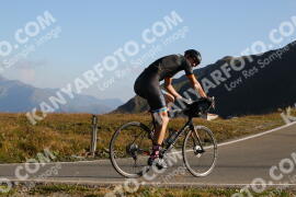 Foto #4033504 | 23-08-2023 09:10 | Passo Dello Stelvio - die Spitze BICYCLES