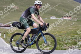 Photo #3338004 | 03-07-2023 12:04 | Passo Dello Stelvio - Peak BICYCLES