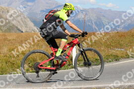 Photo #2736958 | 25-08-2022 12:27 | Passo Dello Stelvio - Peak BICYCLES