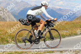 Photo #2756382 | 26-08-2022 14:09 | Passo Dello Stelvio - Peak BICYCLES