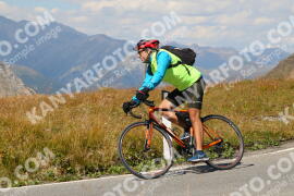 Photo #2672940 | 16-08-2022 14:59 | Passo Dello Stelvio - Peak BICYCLES