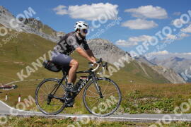 Photo #3966722 | 19-08-2023 14:23 | Passo Dello Stelvio - Peak BICYCLES