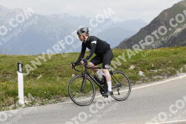 Photo #3253433 | 27-06-2023 12:25 | Passo Dello Stelvio - Peak BICYCLES