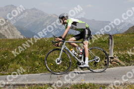 Photo #3529673 | 18-07-2023 12:32 | Passo Dello Stelvio - Peak BICYCLES