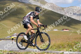 Photo #4034545 | 23-08-2023 11:27 | Passo Dello Stelvio - Peak BICYCLES