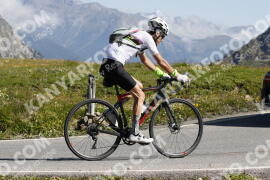 Foto #3458118 | 15-07-2023 10:11 | Passo Dello Stelvio - die Spitze BICYCLES