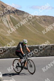 Photo #2709422 | 22-08-2022 12:32 | Passo Dello Stelvio - Prato side BICYCLES
