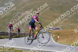 Foto #2680517 | 17-08-2022 13:40 | Passo Dello Stelvio - die Spitze BICYCLES
