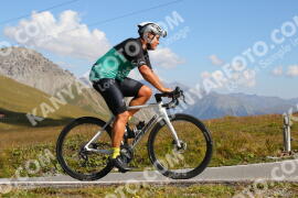Foto #3910502 | 16-08-2023 10:34 | Passo Dello Stelvio - die Spitze BICYCLES