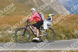Photo #2738254 | 25-08-2022 12:56 | Passo Dello Stelvio - Peak BICYCLES