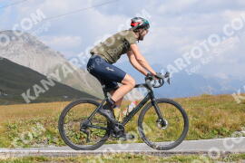 Foto #4074789 | 26-08-2023 11:18 | Passo Dello Stelvio - die Spitze BICYCLES