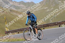 Foto #4033692 | 23-08-2023 10:06 | Passo Dello Stelvio - die Spitze BICYCLES