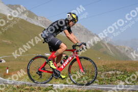 Photo #4046767 | 24-08-2023 11:12 | Passo Dello Stelvio - Peak BICYCLES