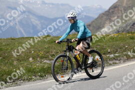 Photo #3242710 | 26-06-2023 14:30 | Passo Dello Stelvio - Peak BICYCLES