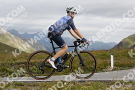 Foto #3694073 | 02-08-2023 10:57 | Passo Dello Stelvio - die Spitze BICYCLES