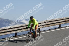 Photo #3457577 | 15-07-2023 09:49 | Passo Dello Stelvio - Peak BICYCLES