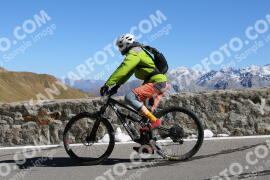 Photo #4302638 | 25-09-2023 13:11 | Passo Dello Stelvio - Prato side BICYCLES