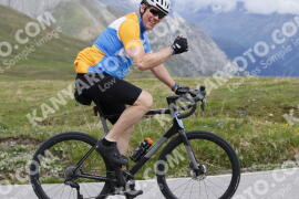 Photo #3197837 | 23-06-2023 10:42 | Passo Dello Stelvio - Peak BICYCLES