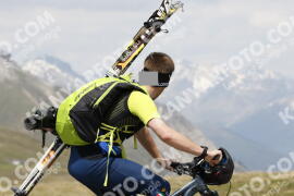 Photo #3156555 | 18-06-2023 13:37 | Passo Dello Stelvio - Peak BICYCLES