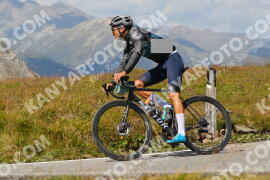 Photo #3940616 | 18-08-2023 15:06 | Passo Dello Stelvio - Peak BICYCLES