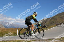 Photo #2670689 | 16-08-2022 13:05 | Passo Dello Stelvio - Peak BICYCLES