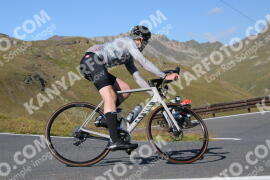 Foto #4033648 | 23-08-2023 09:54 | Passo Dello Stelvio - die Spitze BICYCLES