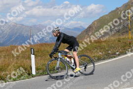 Photo #2670940 | 16-08-2022 13:13 | Passo Dello Stelvio - Peak BICYCLES