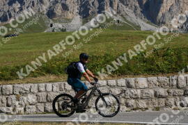Photo #2511337 | 05-08-2022 09:42 | Gardena Pass BICYCLES