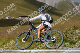 Foto #3815776 | 11-08-2023 14:45 | Passo Dello Stelvio - die Spitze BICYCLES