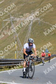 Photo #2735983 | 25-08-2022 10:46 | Passo Dello Stelvio - Peak BICYCLES