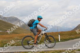 Photo #2679807 | 17-08-2022 13:00 | Passo Dello Stelvio - Peak BICYCLES