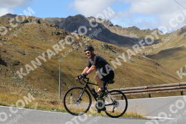 Foto #4292197 | 19-09-2023 12:02 | Passo Dello Stelvio - die Spitze BICYCLES