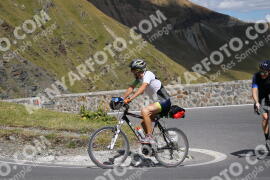 Photo #2711323 | 22-08-2022 14:27 | Passo Dello Stelvio - Prato side BICYCLES