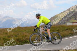 Photo #3919892 | 17-08-2023 11:30 | Passo Dello Stelvio - Peak BICYCLES