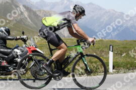 Photo #3223220 | 25-06-2023 13:56 | Passo Dello Stelvio - Peak BICYCLES