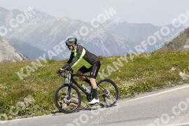 Photo #3530102 | 18-07-2023 12:53 | Passo Dello Stelvio - Peak BICYCLES