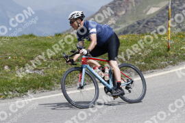 Photo #3289568 | 29-06-2023 12:32 | Passo Dello Stelvio - Peak BICYCLES