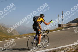 Photo #4045536 | 24-08-2023 10:01 | Passo Dello Stelvio - Peak BICYCLES