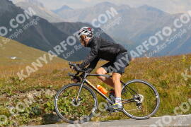 Photo #3894687 | 15-08-2023 11:15 | Passo Dello Stelvio - Peak BICYCLES