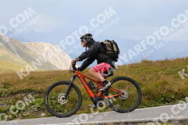 Foto #3921873 | 17-08-2023 13:25 | Passo Dello Stelvio - die Spitze BICYCLES