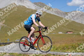 Photo #3981977 | 20-08-2023 11:31 | Passo Dello Stelvio - Peak BICYCLES