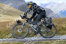 Foto #4293546 | 19-09-2023 14:17 | Passo Dello Stelvio - die Spitze BICYCLES