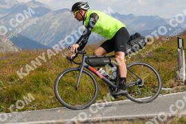 Foto #3829356 | 12-08-2023 10:54 | Passo Dello Stelvio - die Spitze BICYCLES