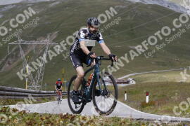 Photo #3696306 | 02-08-2023 12:04 | Passo Dello Stelvio - Peak BICYCLES