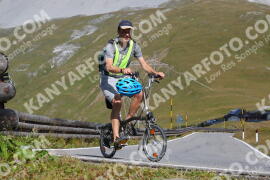 Foto #3910360 | 16-08-2023 10:23 | Passo Dello Stelvio - die Spitze BICYCLES