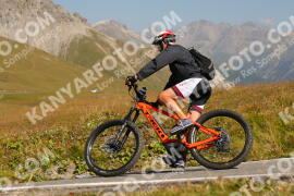 Foto #3981434 | 20-08-2023 11:07 | Passo Dello Stelvio - die Spitze BICYCLES