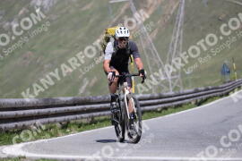 Photo #3170566 | 19-06-2023 10:47 | Passo Dello Stelvio - Peak BICYCLES