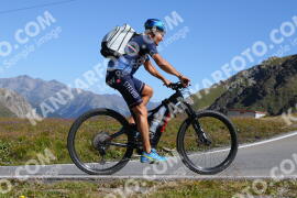 Foto #3807593 | 11-08-2023 10:52 | Passo Dello Stelvio - die Spitze BICYCLES